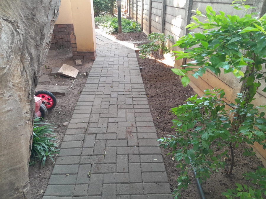 3 Bedroom Property for Sale in Geelhoutpark North West